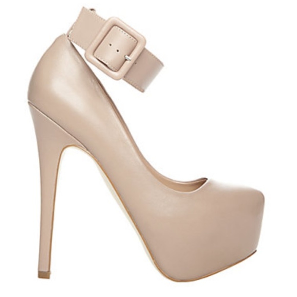 Steve Madden New Nude Platform Pumps